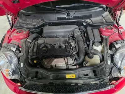 MINI Coupe 2012, 132000 км, за 1962.72 USD