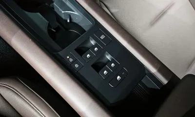 Hyundai Ioniq6 2024, 6338 км, за 27750.24 USD - фото 13