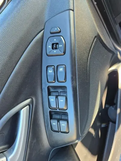 Hyundai Tucson 2015, 115678 км, за 5629.13 USD - фото 10