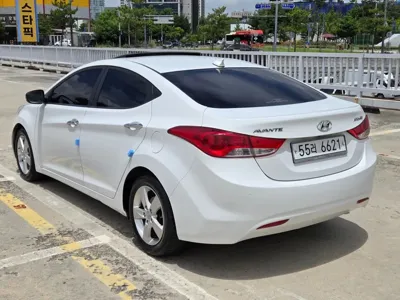 Hyundai Avante 2012, 147736 км, за 2723.79 USD
