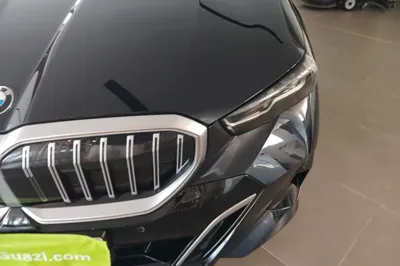 BMW 5 Series 2024, 49800 км, за 38886 USD - фото 8