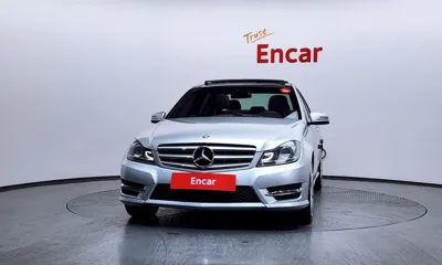 Mercedes-Benz C-Class 2013, 88221 км, за 4561.08 USD