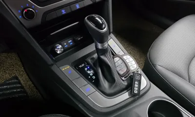 Hyundai Avante 2018, 1232 км, за 8905.93 USD - фото 9