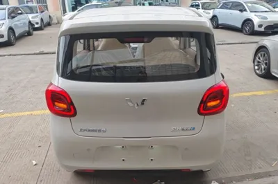Wuling Hongguang MINIEV 2025, 100 км, за 7840 USD