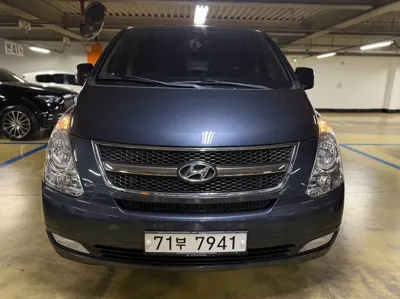 Hyundai Starex 2015, 83223 км, за 7205.19 USD