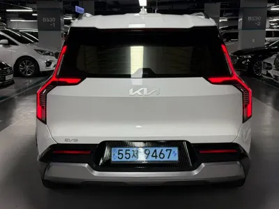 Kia EV9 2024, 22123 км, за 36084.71 USD
