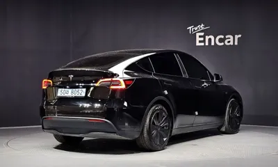 Tesla Model Y 2024, 44566 км, за 26913.48 USD