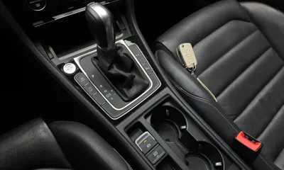 Volkswagen Golf 2015, 106899 км, за 5785.61 USD - фото 9