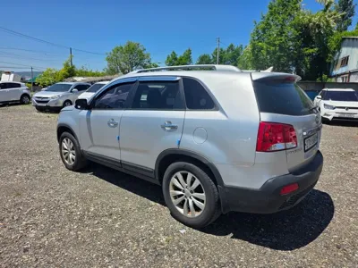 Kia Sorento 2012, 290000 км, за 2080.22 USD
