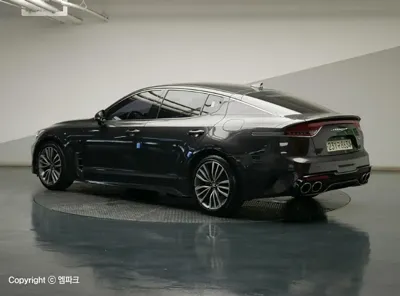 Kia Stinger 2018, 140144 км, за 8395.03 USD