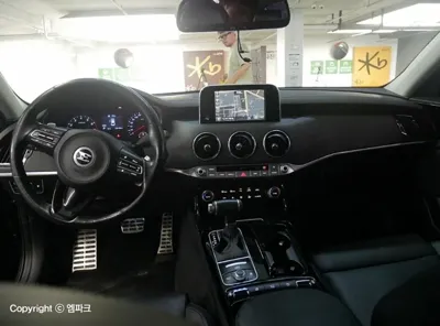 Kia Stinger 2018, 140144 км, за 8395.03 USD - фото 6