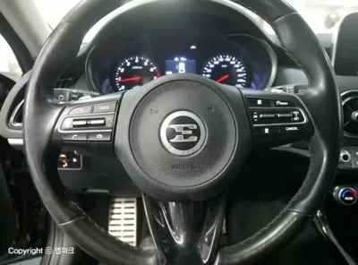 Kia Stinger 2018, 140144 км, за 8395.03 USD - фото 8