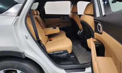 Kia Sorento 2021, 83871 км, за 18707.05 USD - фото 12