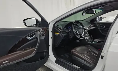 Hyundai Grandeur 2016, 155953 км, за 5684.83 USD - фото 10