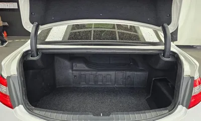 Hyundai Grandeur 2016, 155953 км, за 5684.83 USD - фото 20
