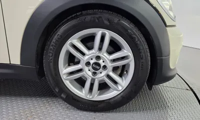 MINI Cooper 2013, 98830 км, за 3218.6 USD