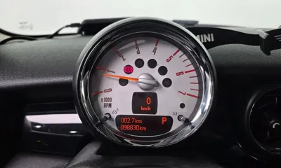 MINI Cooper 2013, 98830 км, за 3218.6 USD - фото 8