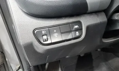 Kia Seltos 2020, 147879 км, за 8794.79 USD - фото 20