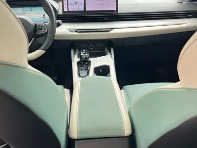 Geely L HiP 2022, 37000 км, за 6621.41 USD - фото 14