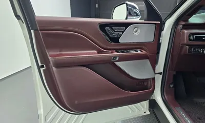 Lincoln Aviator 2021, 99480 км, за 25732.91 USD - фото 25