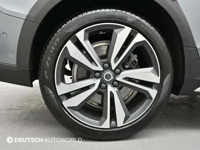 Volvo V60 2020, 68966 км, за 17824.63 USD