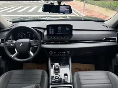 Mitsubishi Outlander 2023, 19000 км, за 13469.5 USD