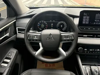 Mitsubishi Outlander 2023, 19000 км, за 13469.5 USD - фото 6