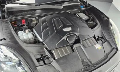 Porsche Cayenne 2023, 81384 км, за 62929.71 USD - фото 6