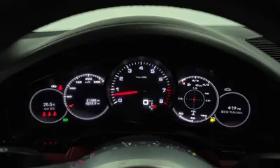 Porsche Cayenne 2023, 81384 км, за 62929.71 USD - фото 8