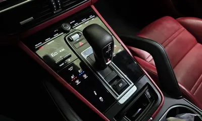 Porsche Cayenne 2023, 81384 км, за 62929.71 USD - фото 9