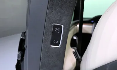 Tesla Model X 2023, 37852 км, за 93737.69 USD - фото 31