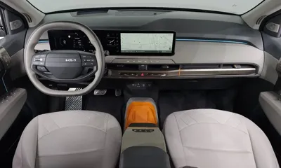 Kia EV3 2026, 5406 км, за 28160.69 USD - фото 7