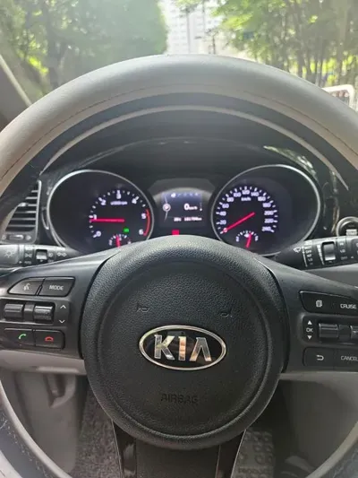 Kia Canival 2015, 161800 км, за 5667.76 USD - фото 6