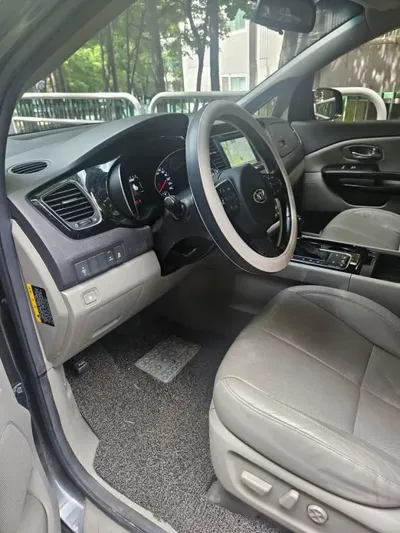 Kia Canival 2015, 161800 км, за 5667.76 USD - фото 7