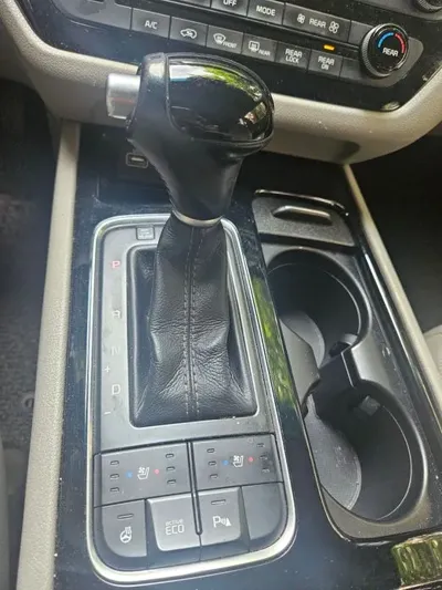 Kia Canival 2015, 161800 км, за 5667.76 USD - фото 9