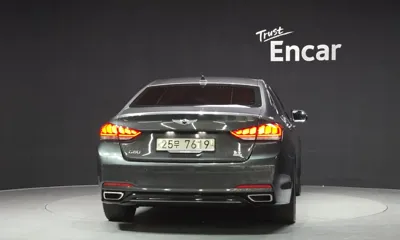 Genesis G80 2017, 80411 км, за 10437.18 USD