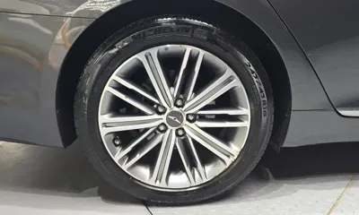 Genesis G80 2017, 80411 км, за 10437.18 USD