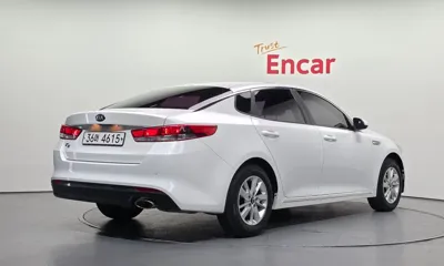 Kia K5 2018, 109702 км, за 5827.81 USD