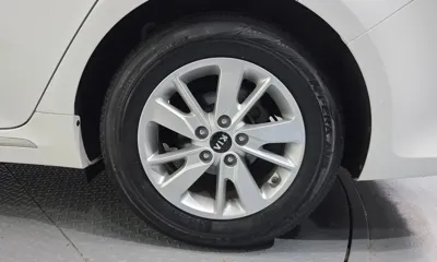 Kia K5 2018, 109702 км, за 5827.81 USD