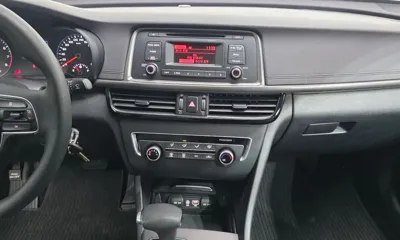 Kia K5 2018, 109702 км, за 5827.81 USD - фото 14