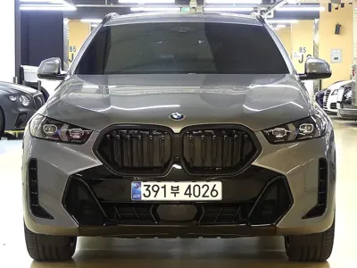 BMW X6 2026, 3525 км, за 90586.85 USD