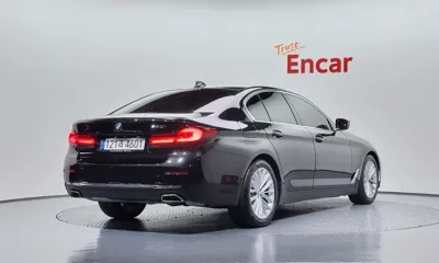 BMW 5-Series 2023, 39022 км, за 26362.73 USD