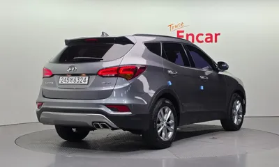 Hyundai Santafe 2016, 90730 км, за 7351.98 USD