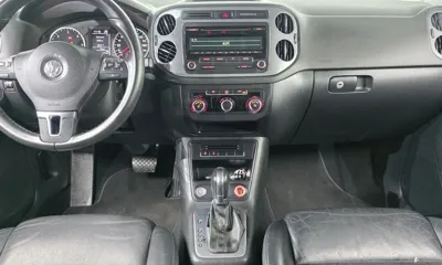 Volkswagen Tiguan 2013, 118141 км, за 4529.34 USD - фото 15