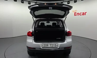 Volkswagen Tiguan 2013, 118141 км, за 4529.34 USD - фото 20