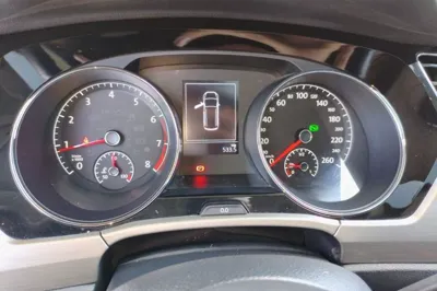 Volkswagen Touran 2018, 119600 км, за 11020 USD - фото 10