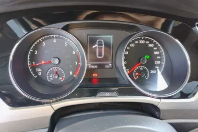 Volkswagen Touran 2018, 119600 км, за 11020 USD - фото 11