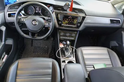 Volkswagen Touran 2018, 119600 км, за 11020 USD - фото 18