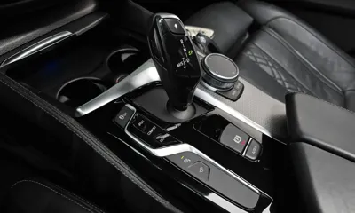 BMW 5-Series 2018, 102985 км, за 17120.58 USD - фото 9