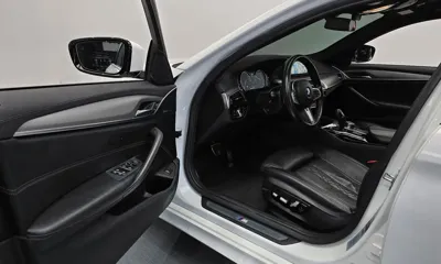 BMW 5-Series 2018, 102985 км, за 17120.58 USD - фото 10